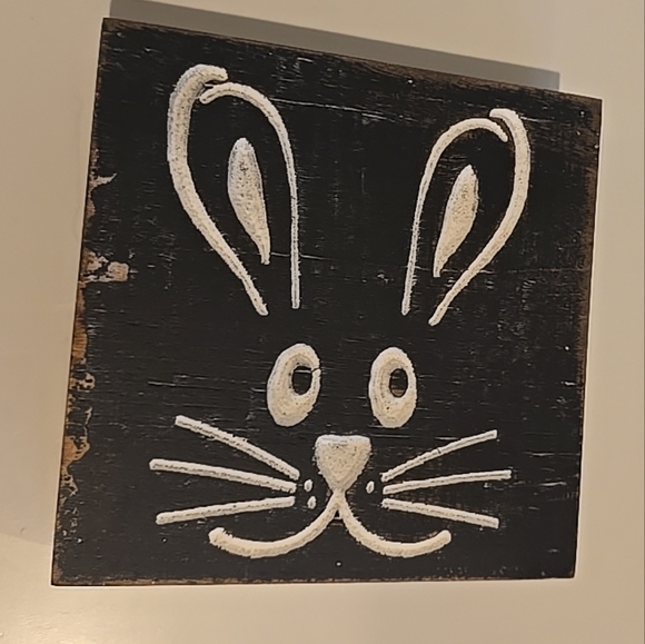 Primitive Rustic Farmhouse Black/white Wooden Bunny Decor - Picture 8 of 9